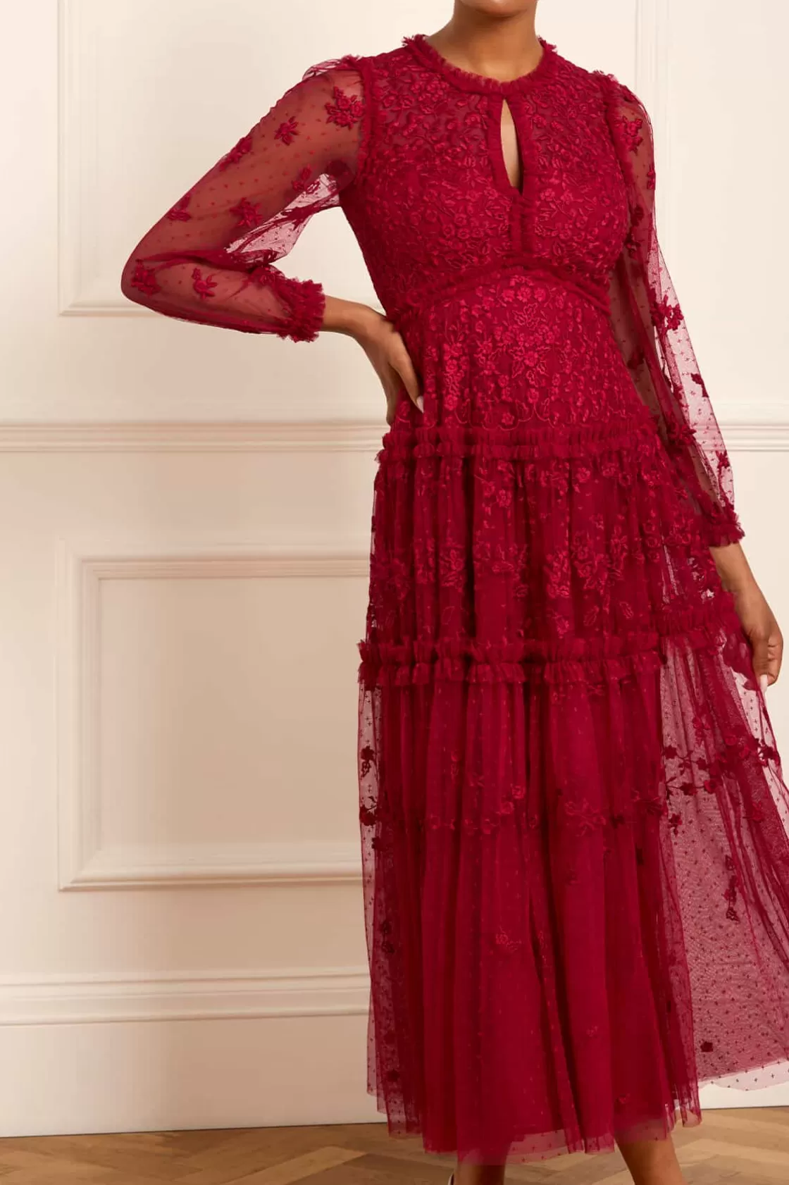 Needle & Thread Plus Size | Suknie Wieczorowe-Autumn Lace Long Sleeve Ankle Gown Red