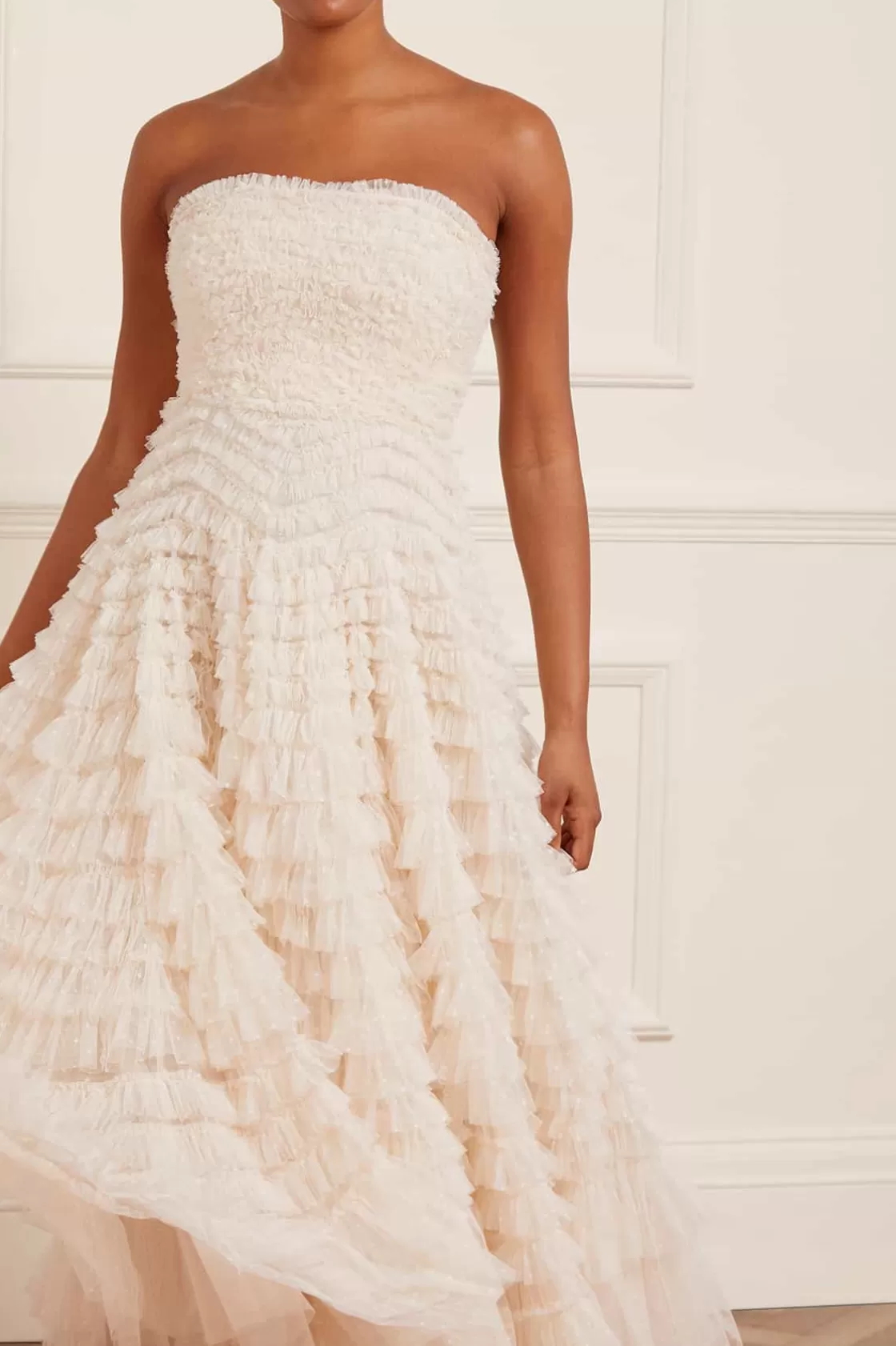 Needle & Thread Strona Ślubna | Suknie Wieczorowe-Hattie Ruffle Strapless Ankle Gown Champagne