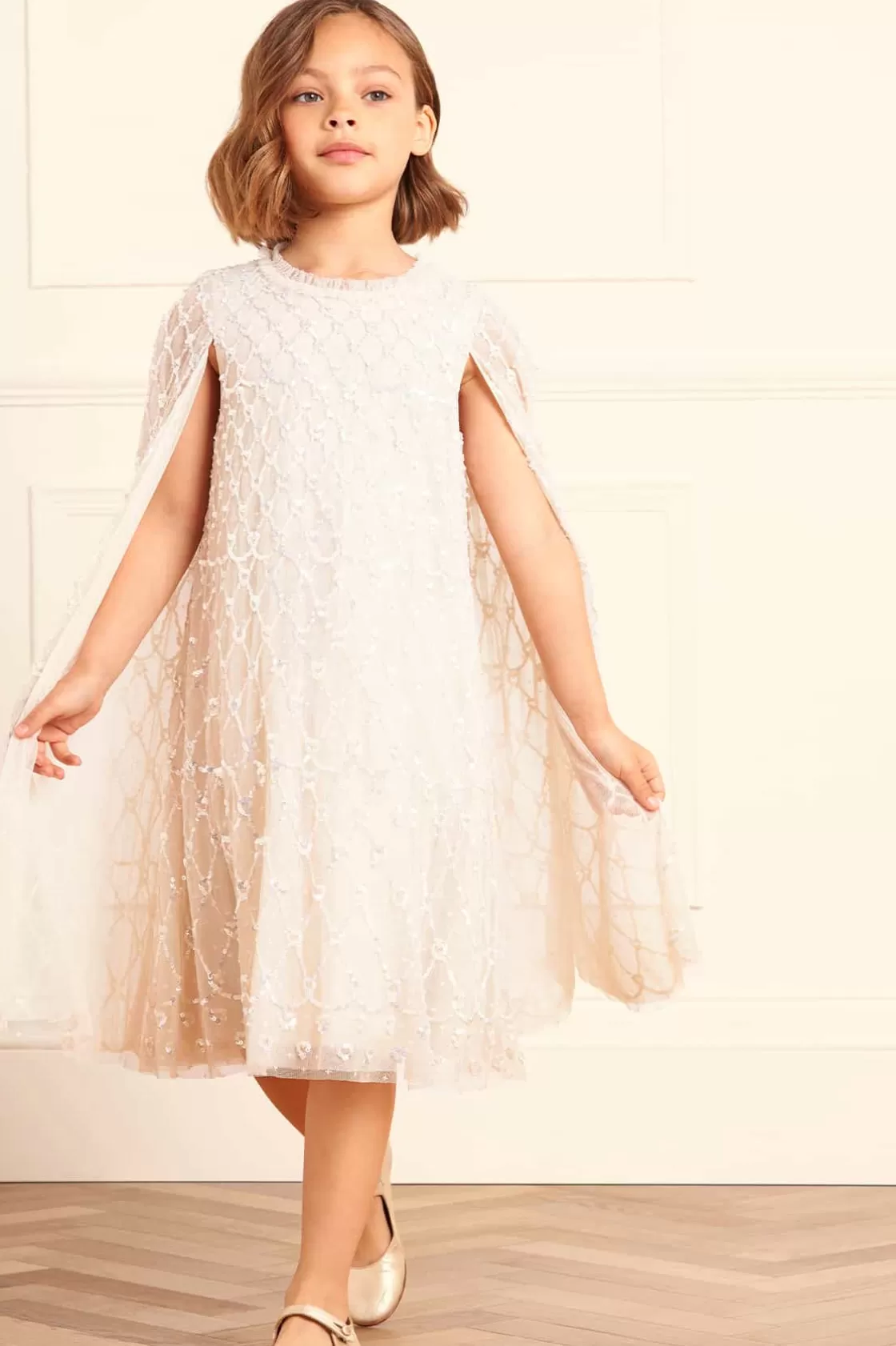 Needle & Thread Mamusia I Ja | Dziewczyna Z Kwiatami-Heart Lattice Cape Kids Dress Champagne