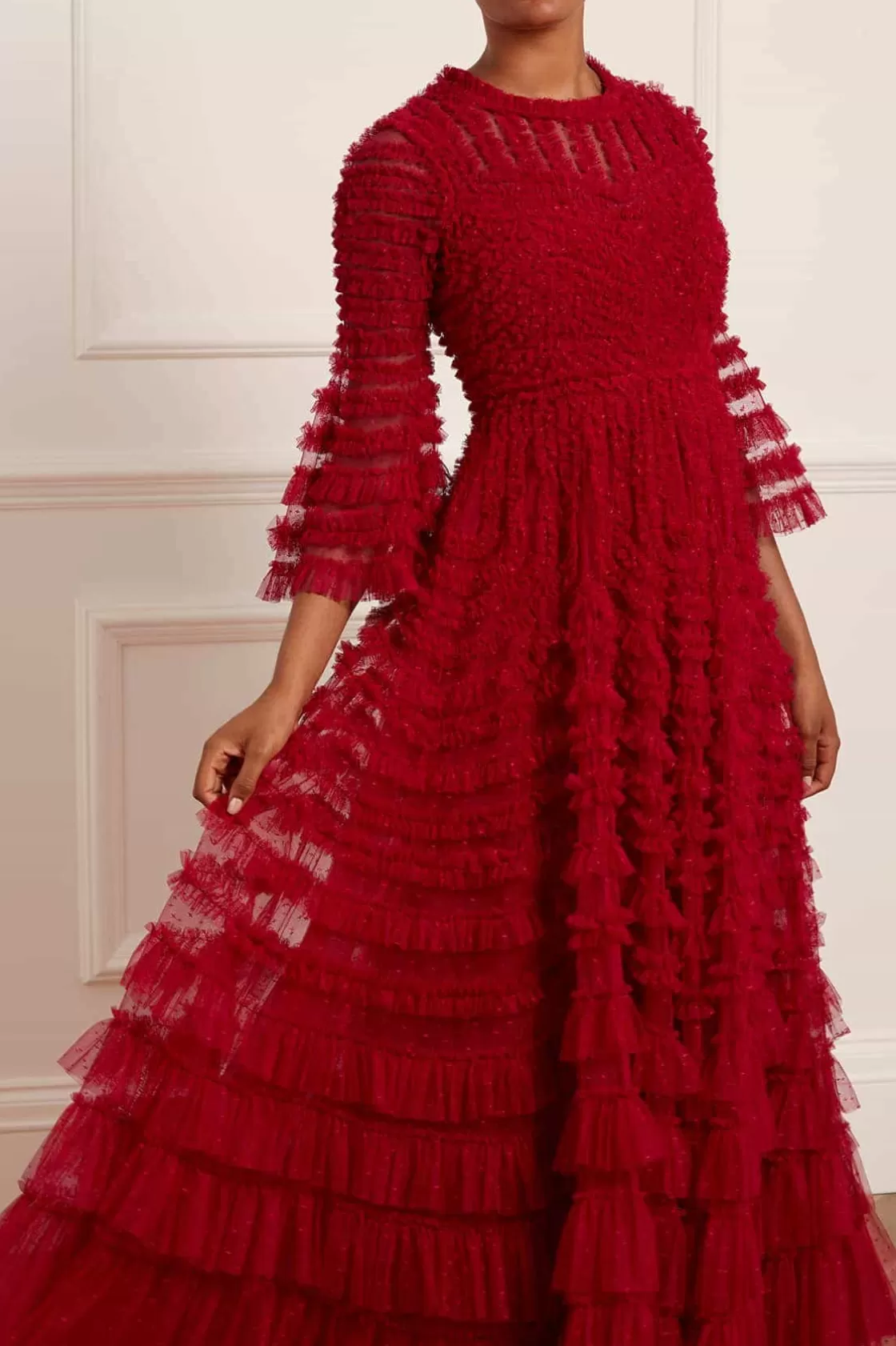 Needle & Thread Mamusia I Ja | Suknie Wieczorowe-La Vie En Rose Round Neck Gown Red