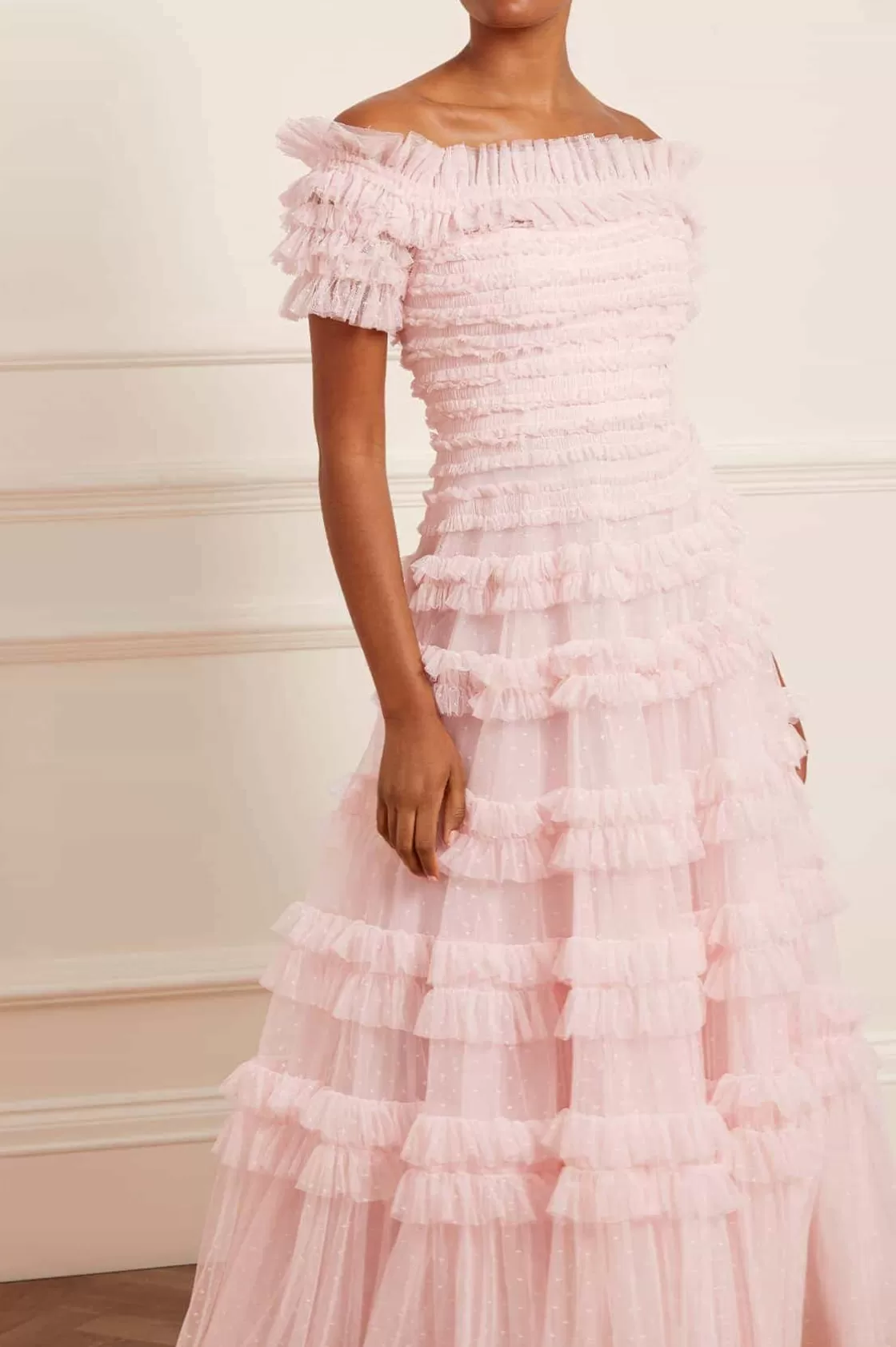 Needle & Thread Mamusia I Ja | Suknie Wieczorowe-Lisette Ruffle Off Shoulder Gown Pink