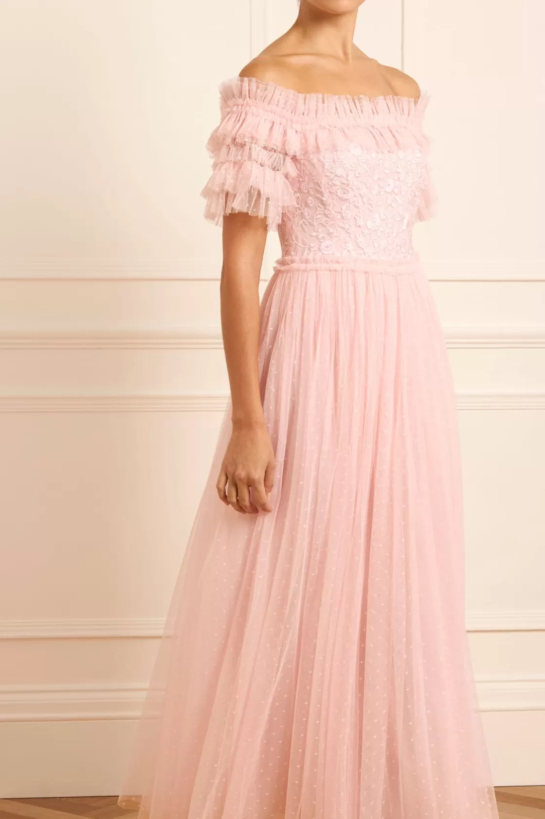 Needle & Thread Plus Size | Sukienki Haftowane-Midsummer Lace Bodice Off-Shoulder Ankle Gown Pink