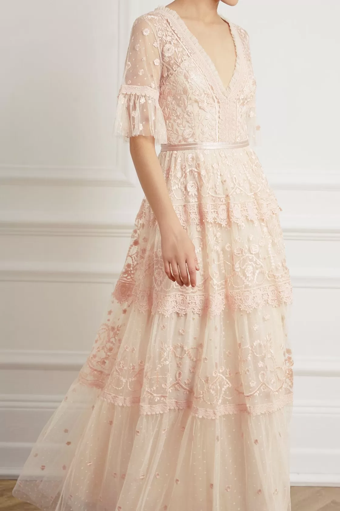 Needle & Thread Bridesmaid | Mamusia I Ja-Midsummer Lace Gown Champagne