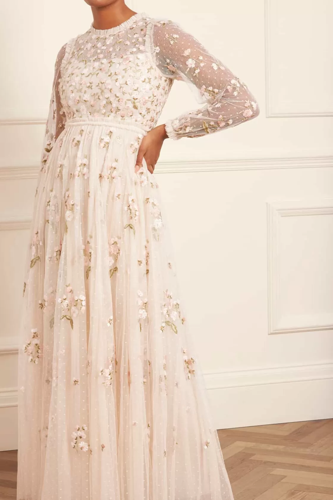 Needle & Thread Bridesmaid | Strona Ślubna-Posy Round Neck Gown Champagne