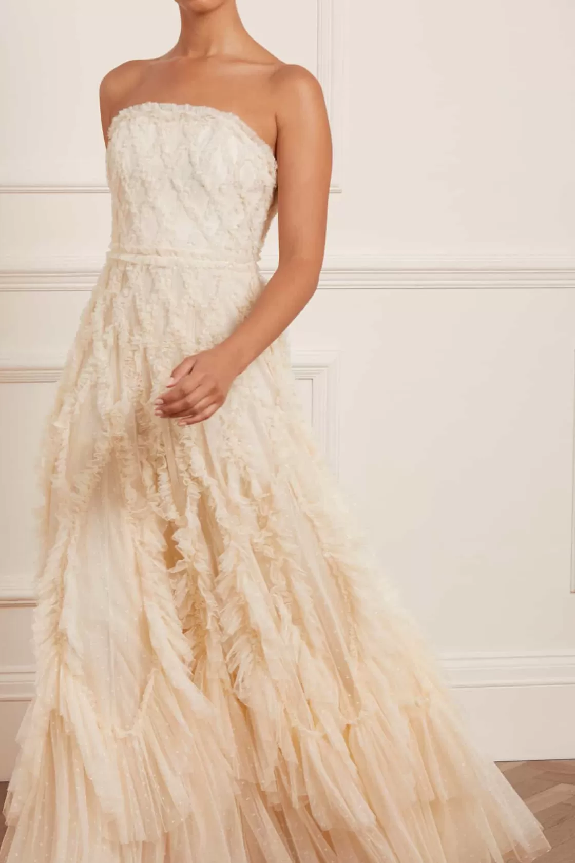 Needle & Thread Strona Ślubna | Odpowiedzialnie Pozyskiwane-Rosella Ruffle Strapless Gown Champagne